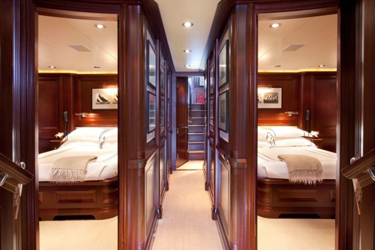 The 42m Yacht KOO