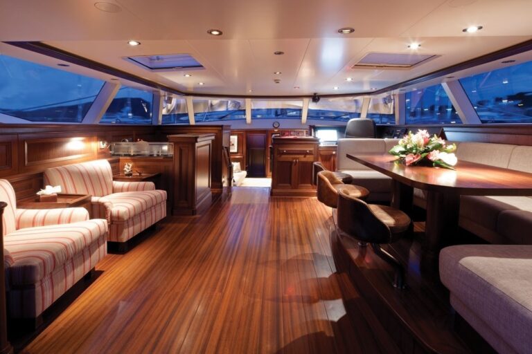 The 42m Yacht KOO