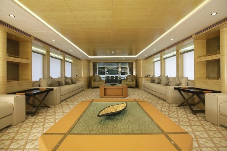 The 42m Yacht LADY TAHITI