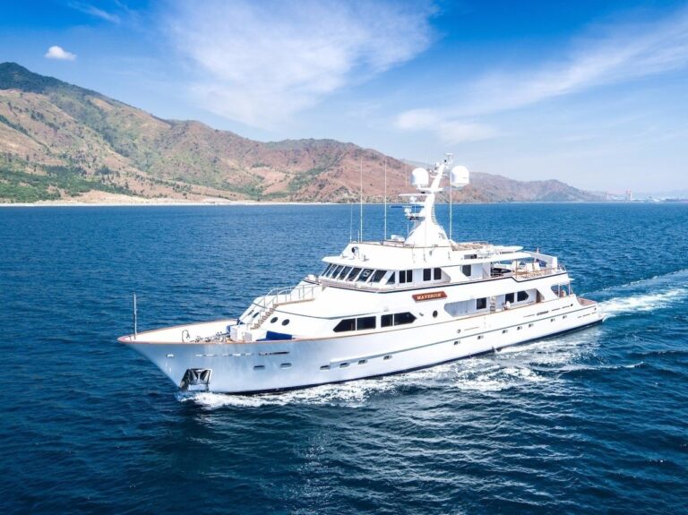 Stering Yachts