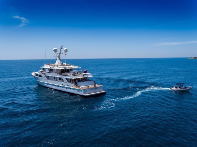 The 42m Yacht MAVERICK II