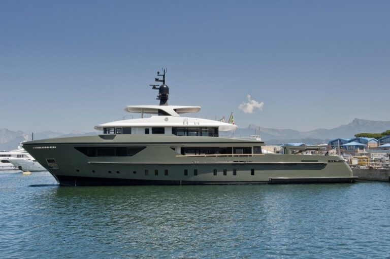 The 42m Yacht MOKA