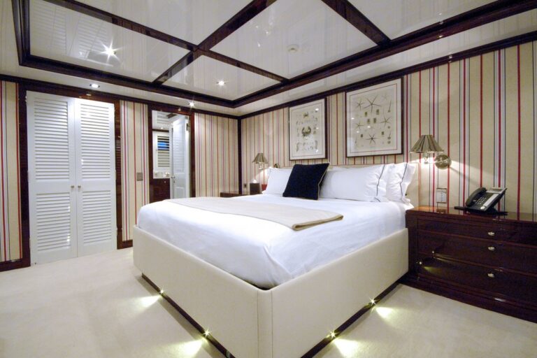 White Guest's Cabin On Board Yacht OXYGEN