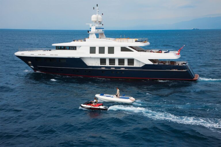 The 42m Yacht OXYGEN