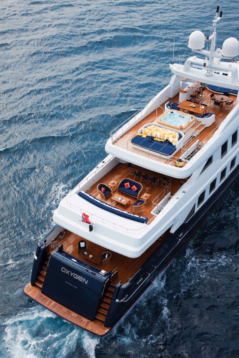 The 42m Yacht OXYGEN