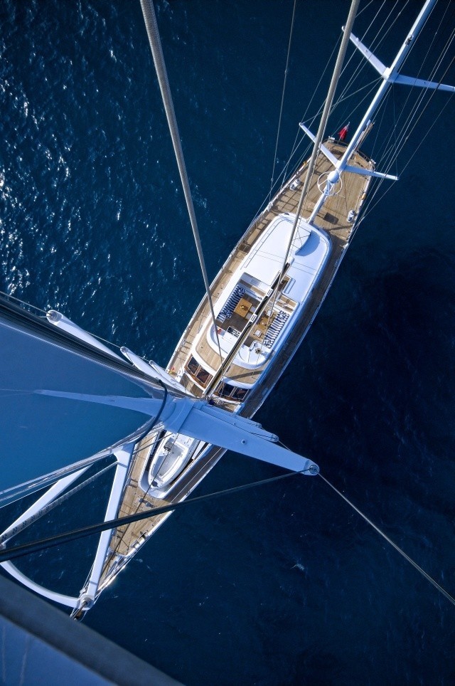 The 42m Yacht PASSE PARTOUT