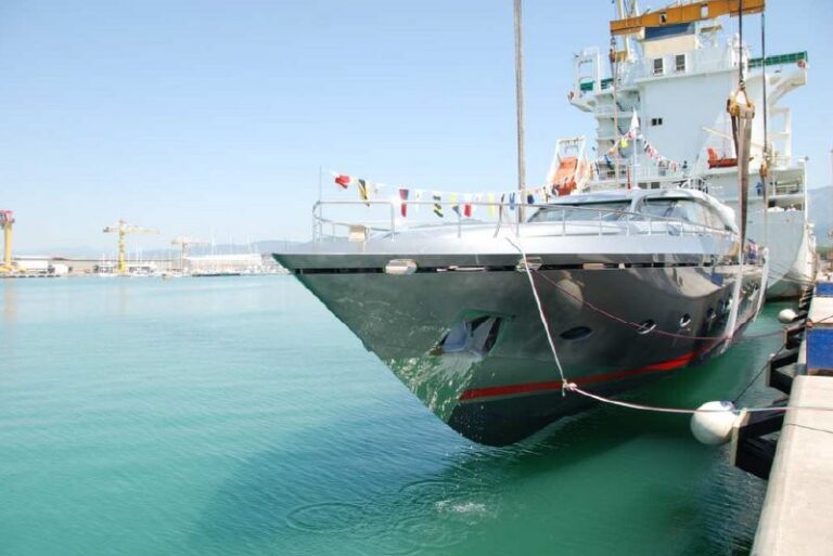 The 42m Yacht SEAFIRE