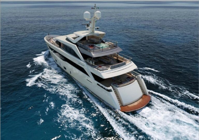 The 42m Yacht SERENITY