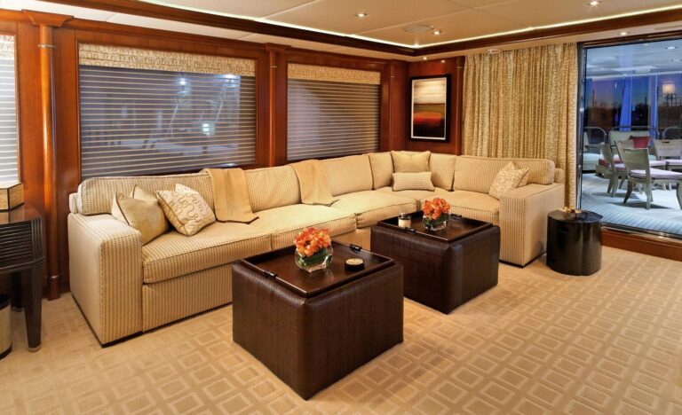 Sky-lounge On Yacht WAKU