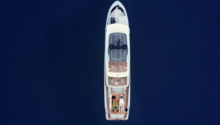 The 42m Yacht X