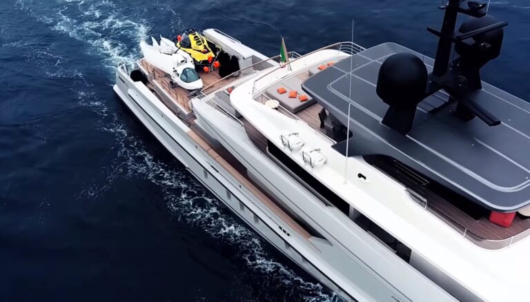 The 42m Yacht X