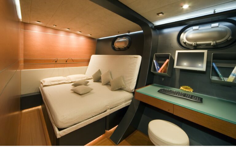 The 42m Yacht YAMAKAY