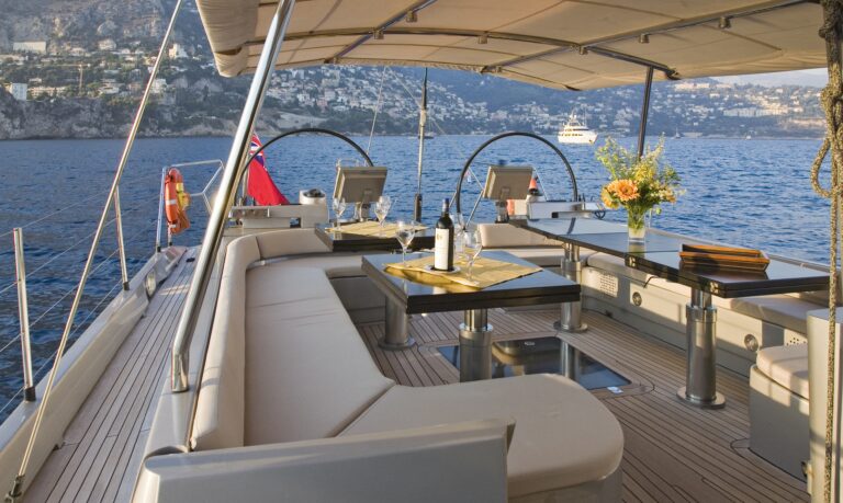 The 42m Yacht YAMAKAY