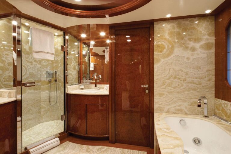 Master ensuite