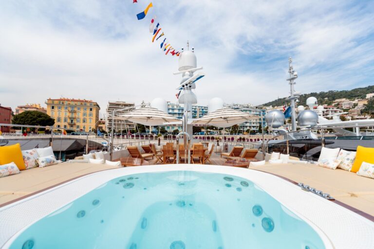 Jacuzzi
