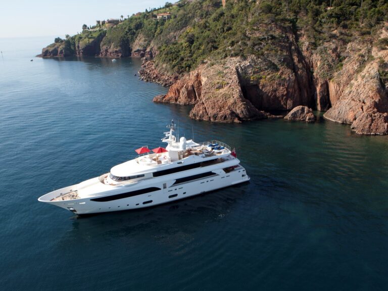 43m CRN Superyacht