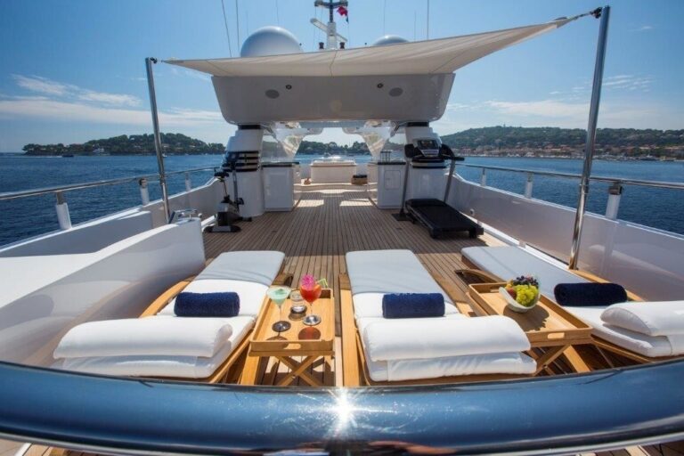The 43m Yacht ALASKA OF GEORGE TOWN