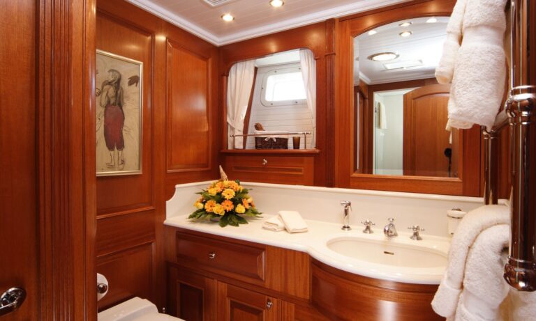The 43m Yacht CAVALLO