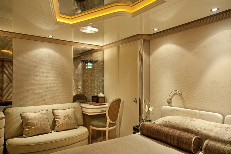 Sitting: Yacht ECLIPSE's Guest's Cabin Photograph