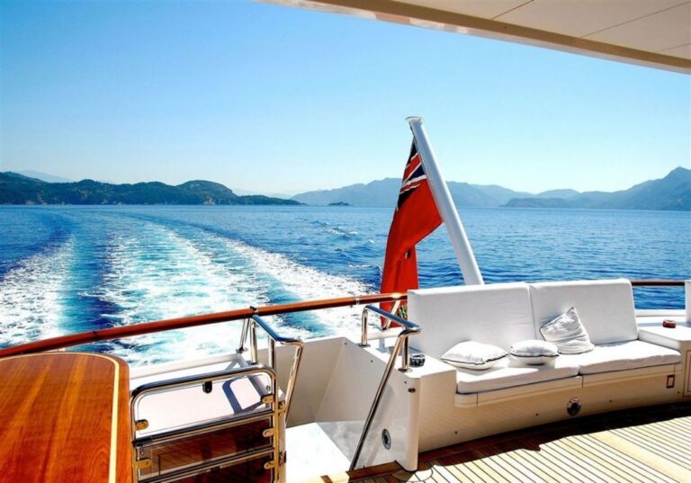 Aft Aspect On Board Yacht ECLIPSE
