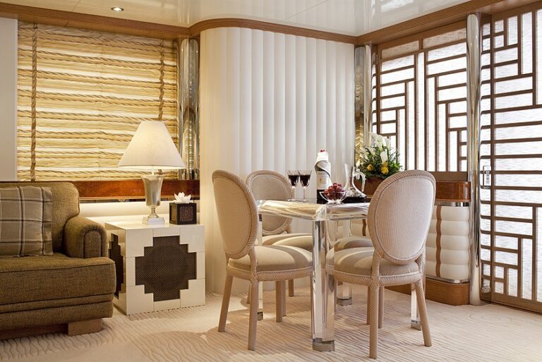 Sitting Furniture: Yacht ECLIPSE's Top Deck Saloon Image