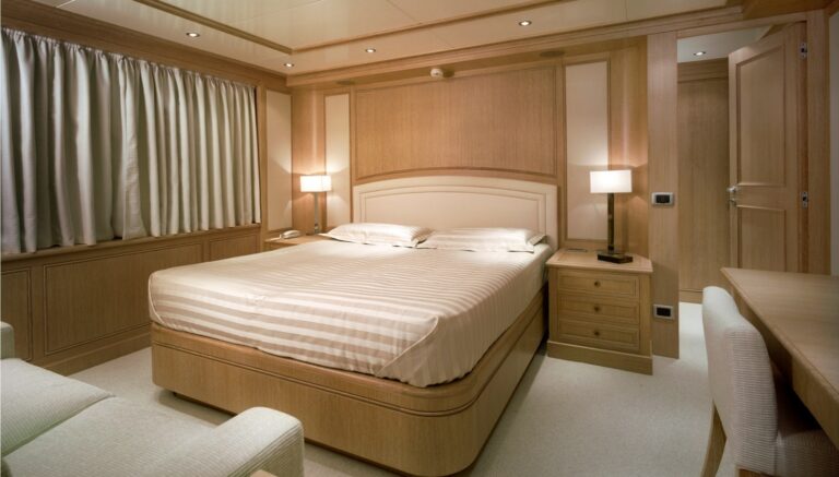 The 43m Yacht FERDY