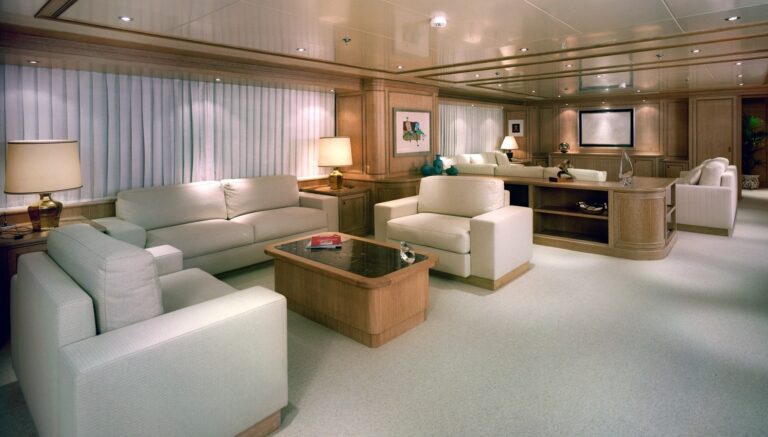 The 43m Yacht FERDY