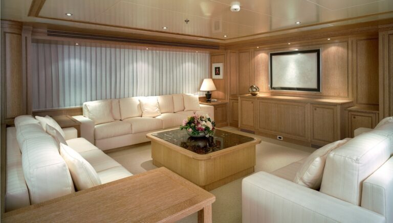 The 43m Yacht FERDY