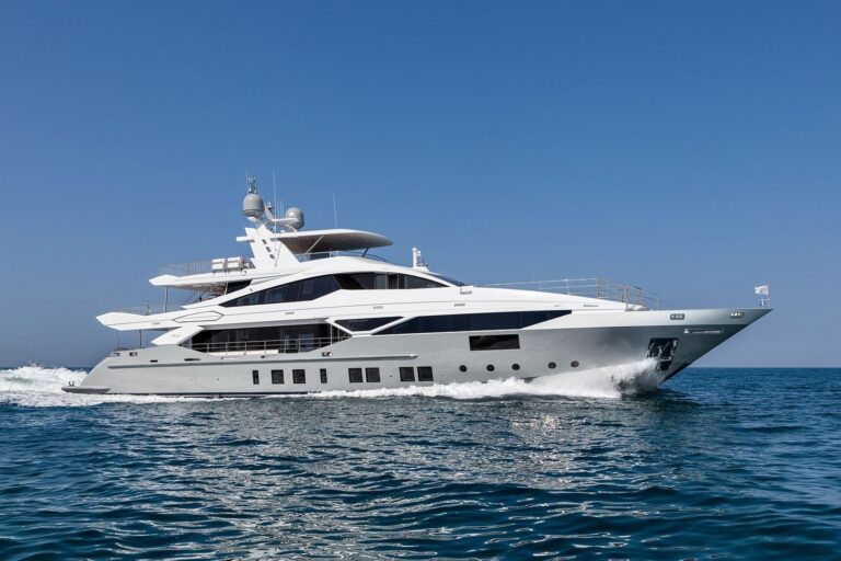 Veloce 140′ Superyacht