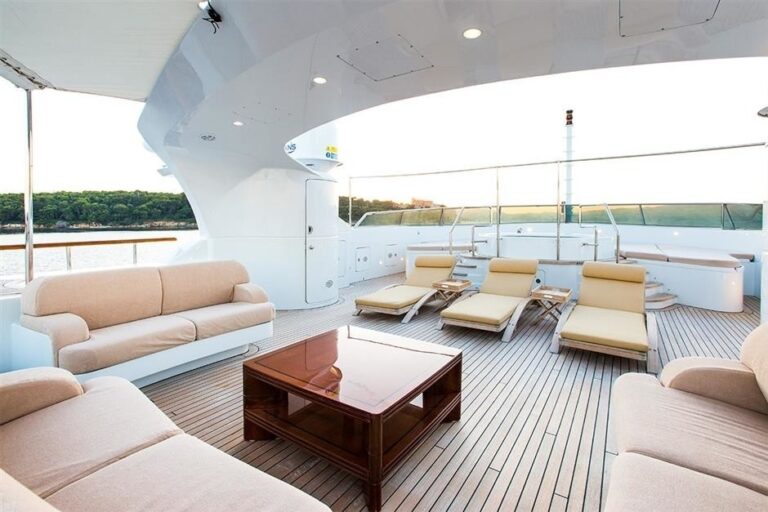 The 43m Yacht LIGHEA