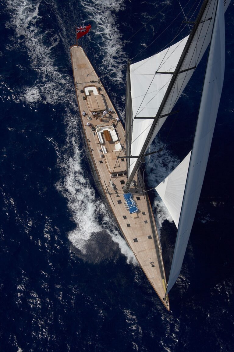 The 43m Yacht LIONHEART
