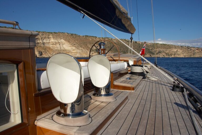 The 43m Yacht LIONHEART