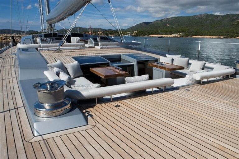 The 43m Yacht MYSTERE