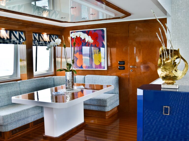 The 43m Yacht OCTOPUSSY