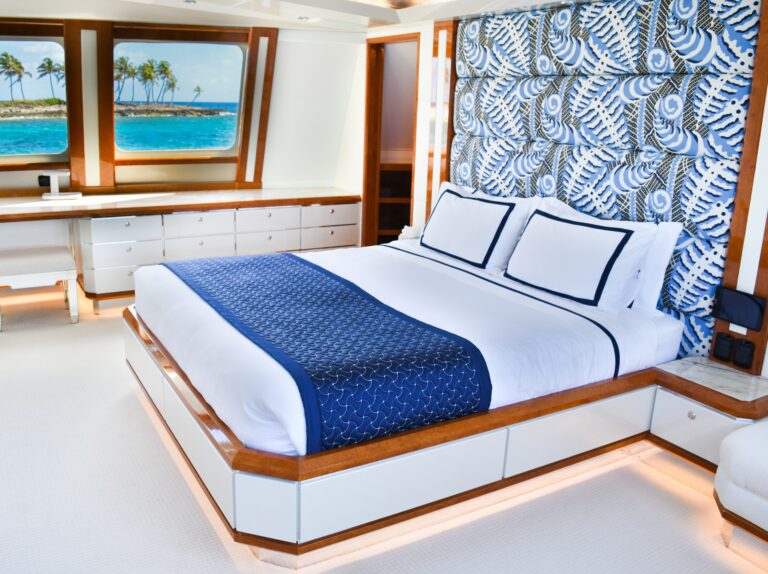 The 43m Yacht OCTOPUSSY