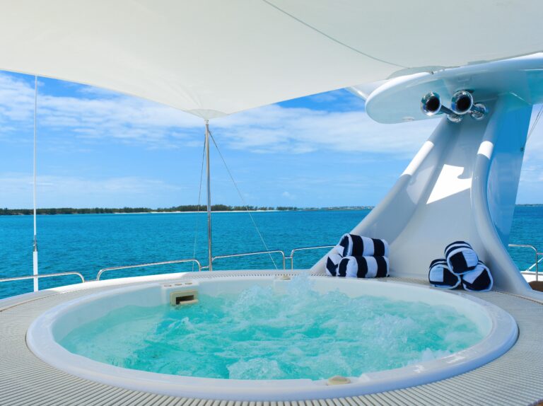 Life On Yacht OCTOPUSSY