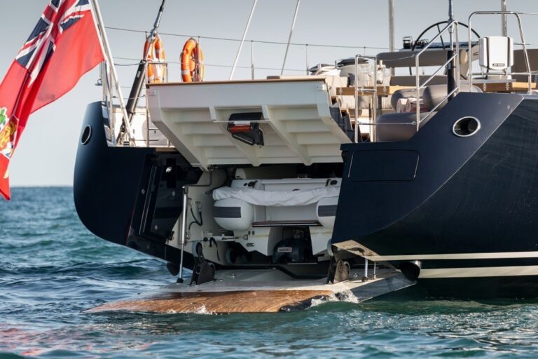 The 43m Yacht SEA EAGLE