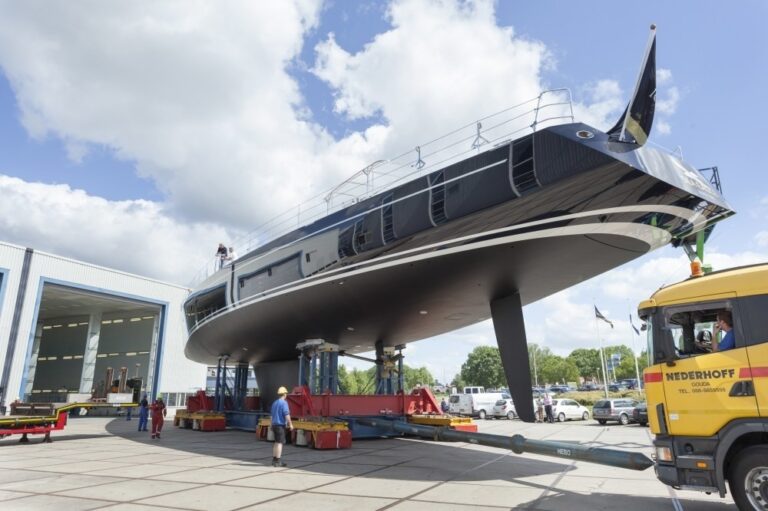 The 43m Yacht SEA EAGLE