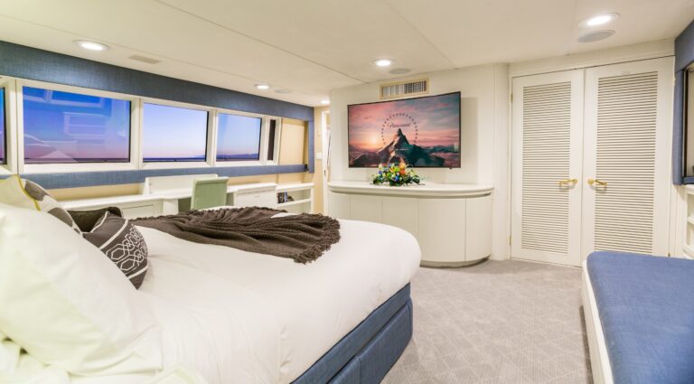 The 43m Yacht SEA FALCON