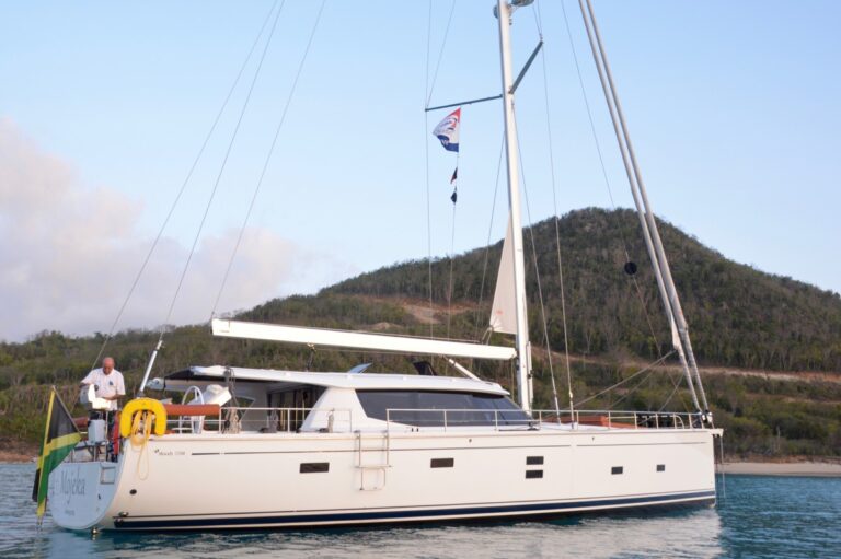 Moody sailing yacht MOJEKA - Anchored