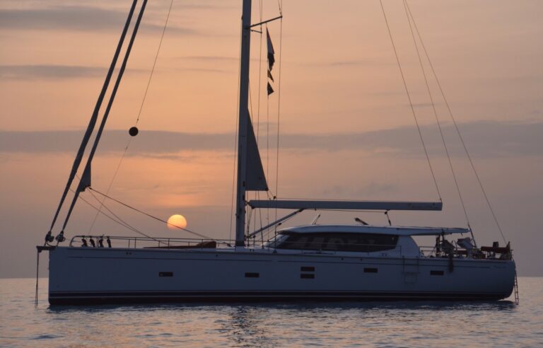 Moody sailing yacht MOJEKA - Sunset view