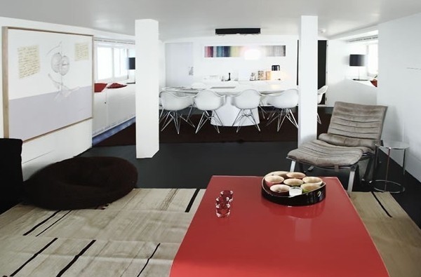 Premier Saloon On Board Yacht BERZINC
