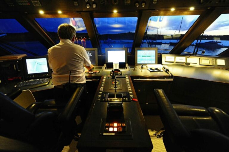 Bridgedeck On Yacht BERZINC