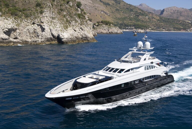 Cruising Aboard Yacht BLISS