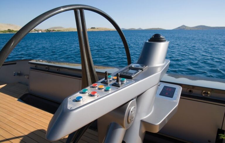 The 44m Yacht ESENSE
