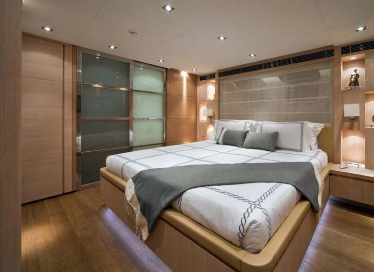 Guest's Cabin On Yacht FAN TOO
