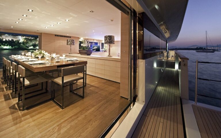 The 44m Yacht FAN TOO