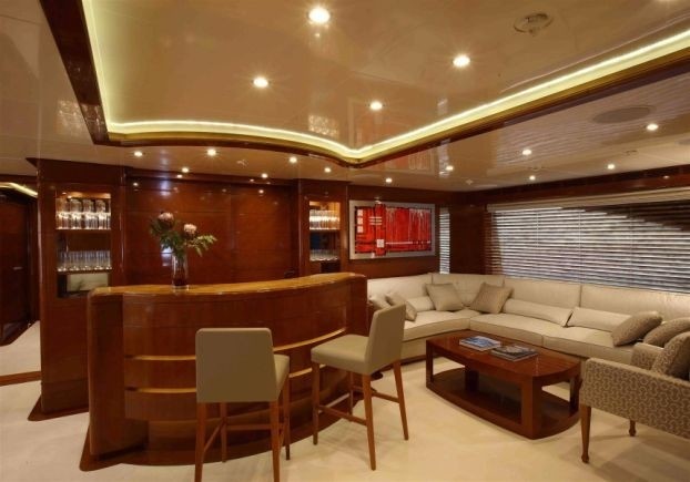 Top Saloon Drinks Bar On Yacht HARMONY III