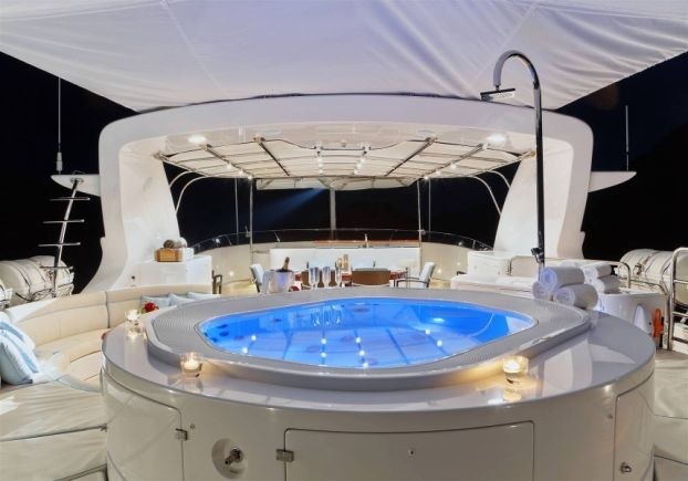 Jacuzzi Pool On Board Yacht HARMONY III