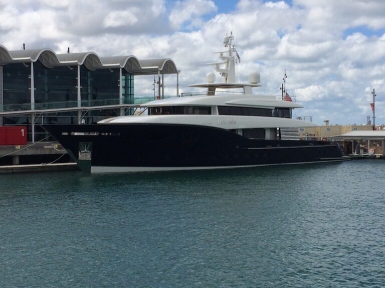 The 44m Yacht HEY JUDE